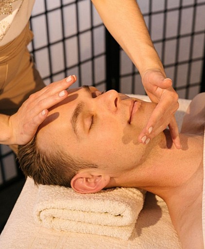 Premium massage 2 mins from Golden Tulip Canaan Kampala